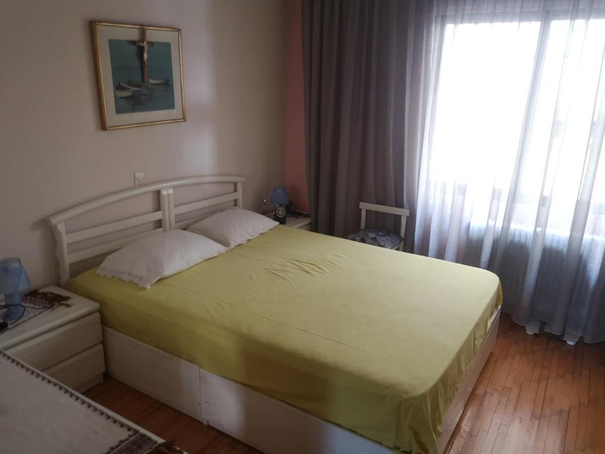 Comfortable Apartment In Kato Toumpa Солун Екстериор снимка